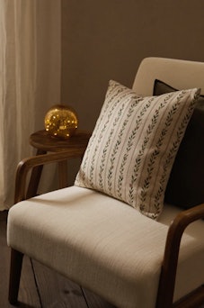 This printed throw pillow cover from Zara's home collection may be part of the Black Friday 2021 sal...