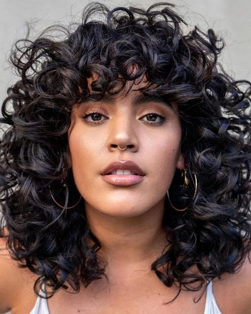 Model with curly hair