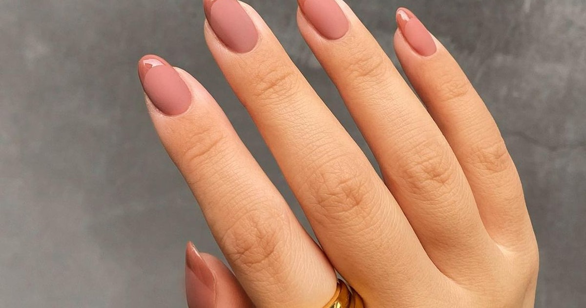 Celebrities Are Loving Matte Nails For Winter — 7 Cute Designs To Try