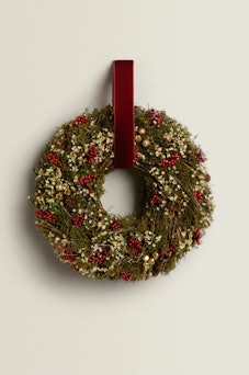 This Christmas wreath from Zara is part of their home decor collection, which is part of the Black F...