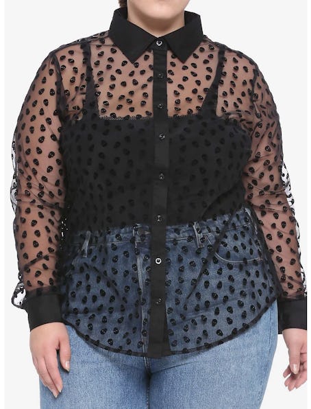 Hot Topic Black Flocked Skull Sheer Girls Long-Sleeve Button-Up Plus Size