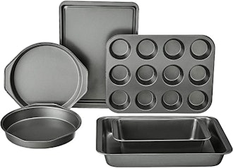 Amazon Basics Nonstick, Carbon Steel Bakeware Baking Set