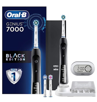 Oral-B Pro 7000 SmartSeries Electric Toothbrush (8 Piece Set)