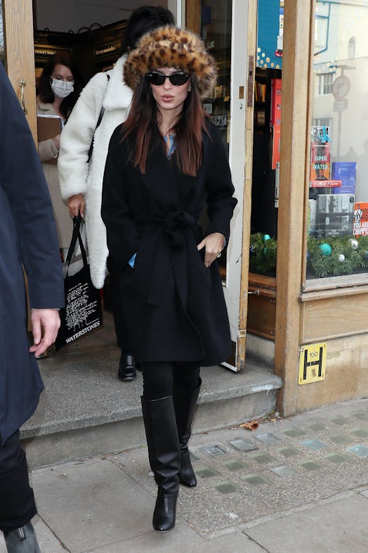 Emily Ratajkowski leaving Waterstones Gower St 