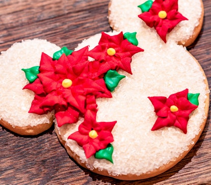 The Disneyland 2021 Holiday Food Guide includes Mickey-shaped holiday cookies. 