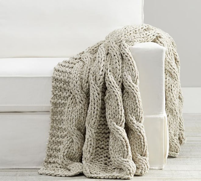 Colossal Handknit Throw in Heathered Oatmeal