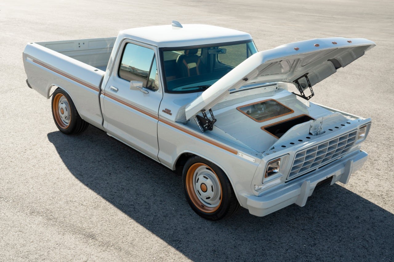 Ford, for the love of God, please make this electric F100 a reality