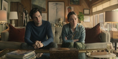 Joe (Penn Badgley) and Love (Victoria Pedretti) in couples therapy on Season 3 of Netflix's 'You', s...