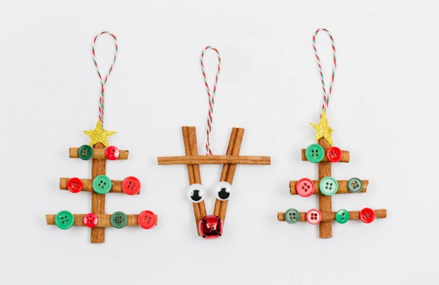 These DIY ornaments for kids can be made from cinnamon sticks.
