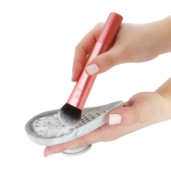 Real Techniques Makeup Brush Cleaner