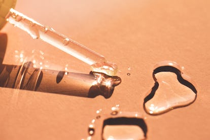 Glass bottle serum spill