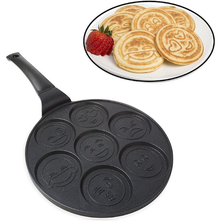 Good Cooking Emoji Smiley Face Pancake Pan