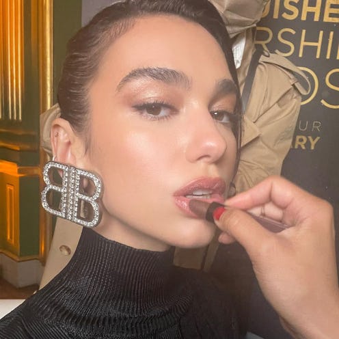 Dua Lipa makeup