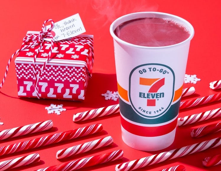 7-Eleven's new hot chocolate, Winter Wonderland Cocoa, is so 'Gram-worthy.