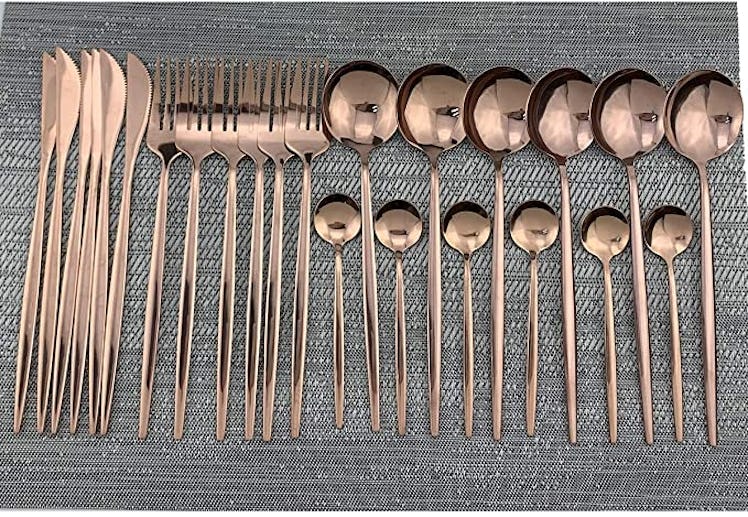 Gugrida 24-Piece Silverware Set