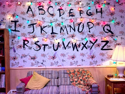 Flashing lights in Joyce's living room, one of the Easter eggs at the 'Stranger Things' store in NYC...