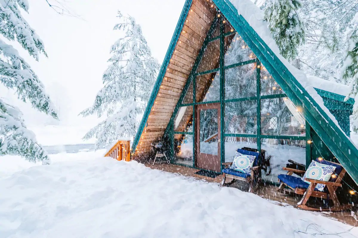 These Festive Airbnbs Should Be On Your Christmas Wish List