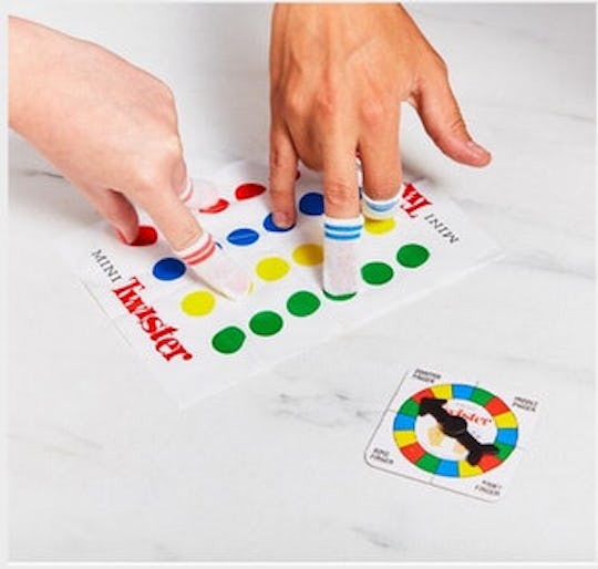 twister finger game