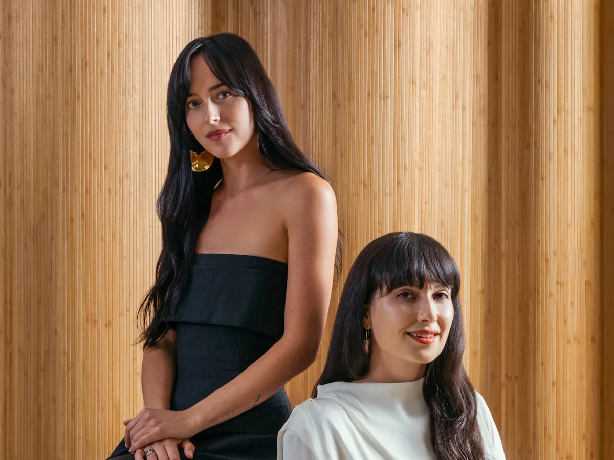 Dakota Johnson's Sexual Wellness Brand Created a Chic Anal Plug Dakota Johnson's Sexual Wellness Brand Created a Chic Anal Plug