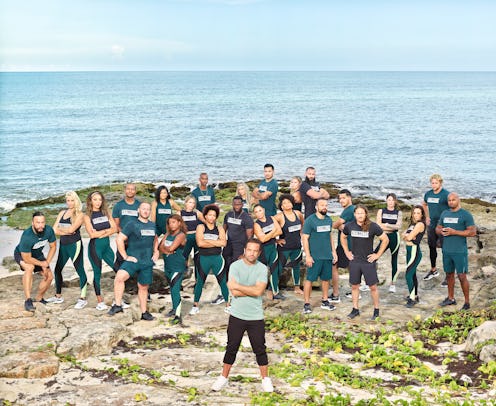 The season two cast of 'The Challenge: All Stars' gets together for a group photograph.