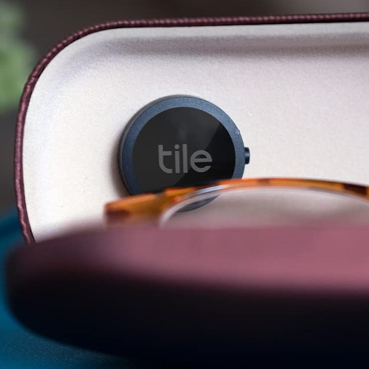 Tile Sticker Bluetooth Tracker