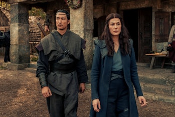 Moiraine (Rosamund Pike) and Lan (Daniel Henney) in The Wheel of Time.