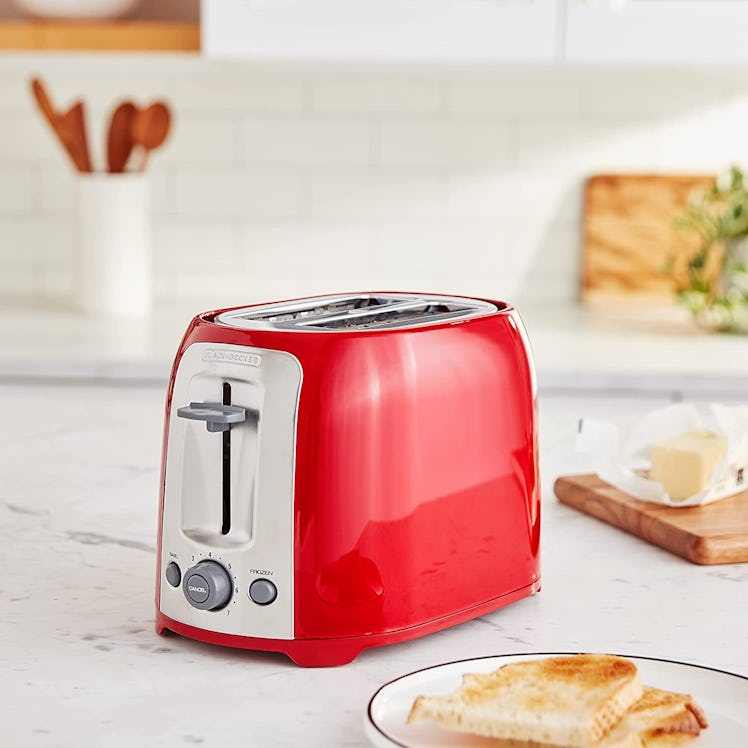 BLACK+DECKER 2-Slice Toaster