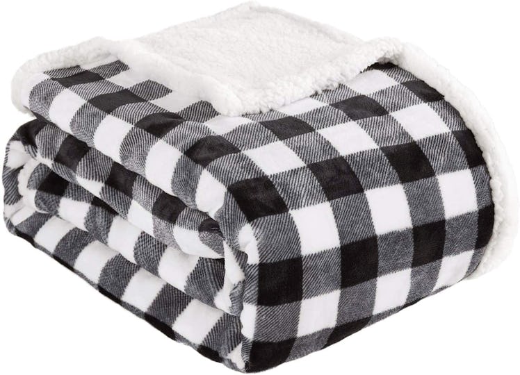 BEAUTEX Sherpa Fleece Throw Blanket