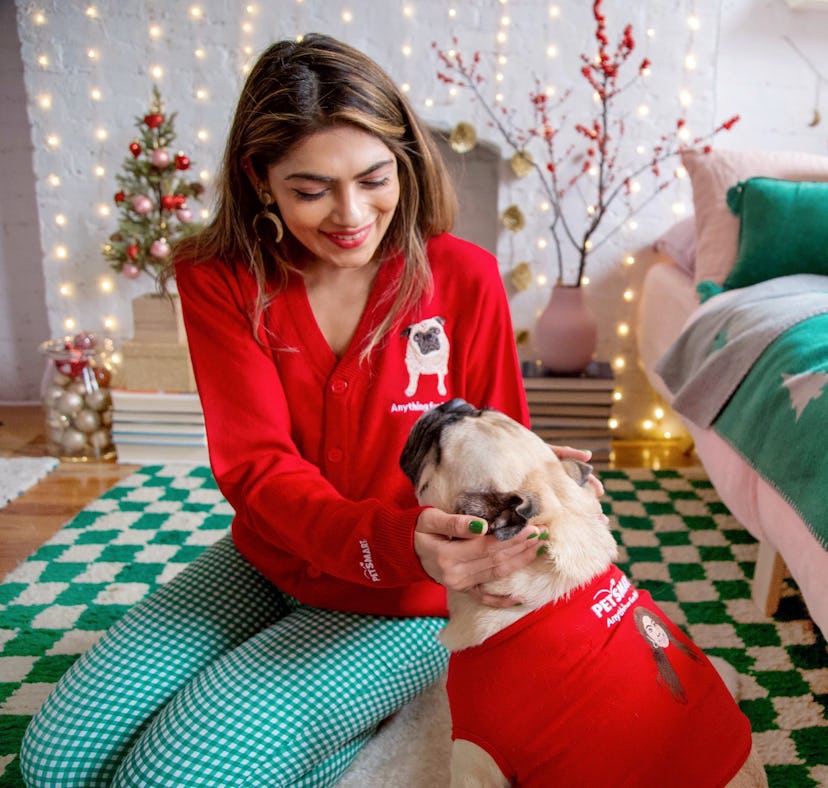 Here's how to get PetSmart's custom embroidered Pawliday Sweater set with you and your pets' faces o...