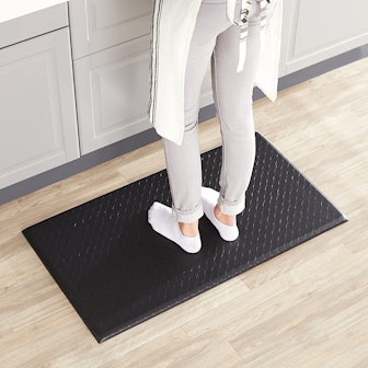Amazon Basics Anti-Fatigue Standing Comfort Mat