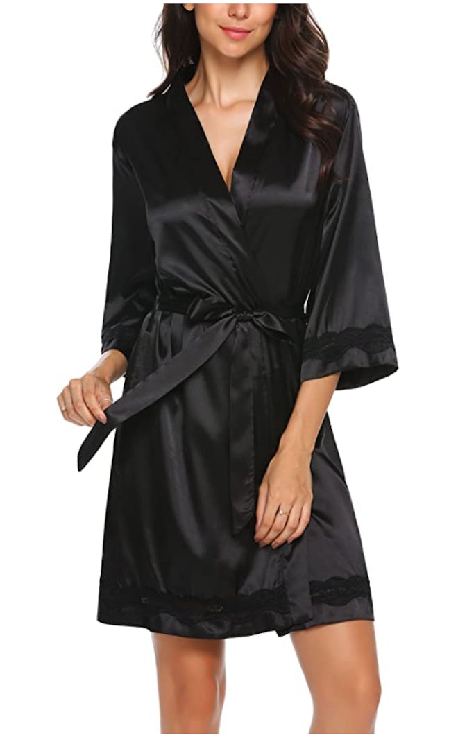 Ekouaer Lace-Trim Satin Robe Sleepwear