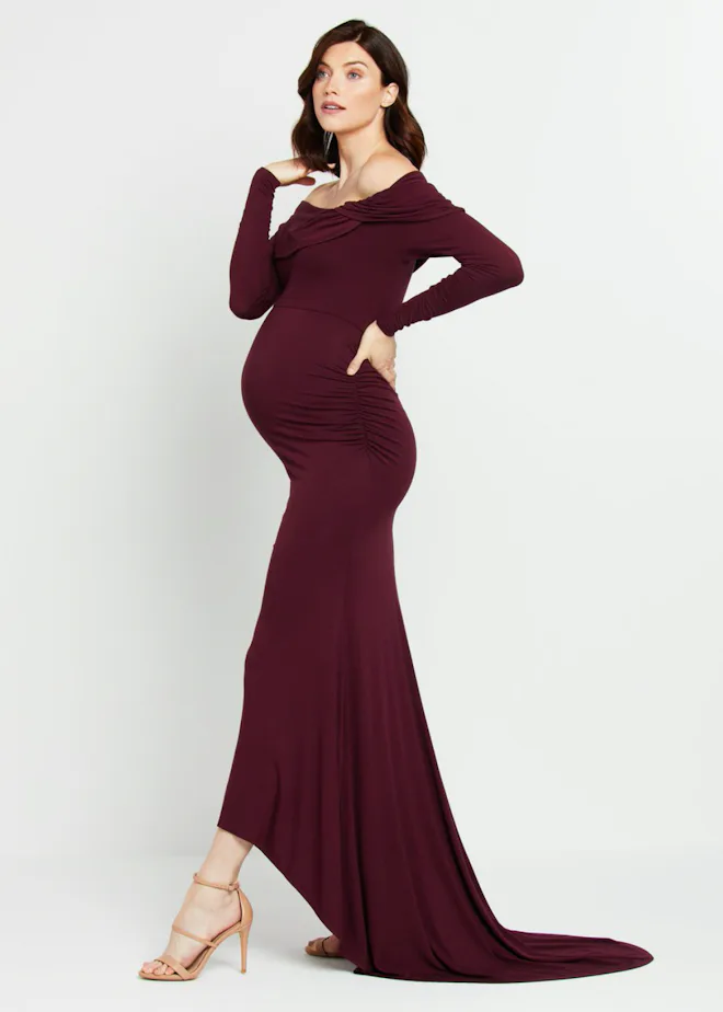 15 Dazzling (& Comfy) Maternity Party Dresses For All Occasions 15 Dazzling (& Comfy) Maternity Party Dresses For All Occasions