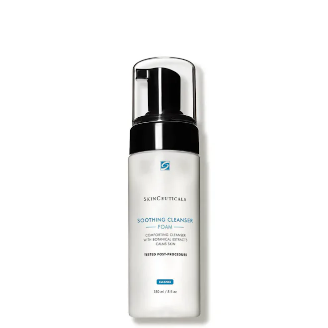 The 10 Best Foaming Cleansers That Won't Strip Or Dry Out Your Skin