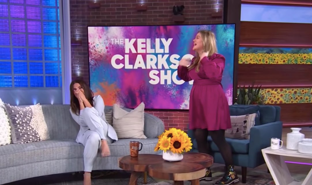 Kelly Clarkson and Sandra Bullock could not hold it together.