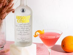 Here's where to buy Cocktail Courier Absolut Cosmopolitan Cocktail Kit for 'And Just Like That' vibe...