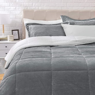 Amazon Basics Ultra-Soft Micromink Sherpa Comforter Bed Set