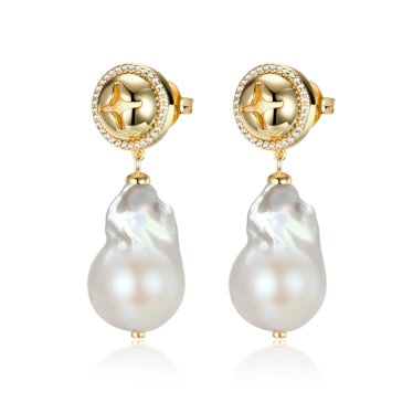 F + H freshwater pearl earrings.