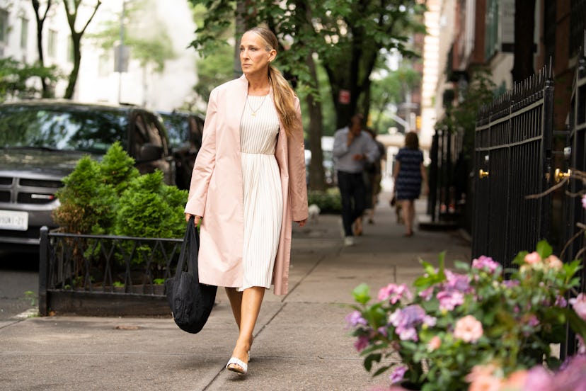 Shop 'And Just Like That' episodes 1 and 2, from Miranda's bag to Carrie's white dress.