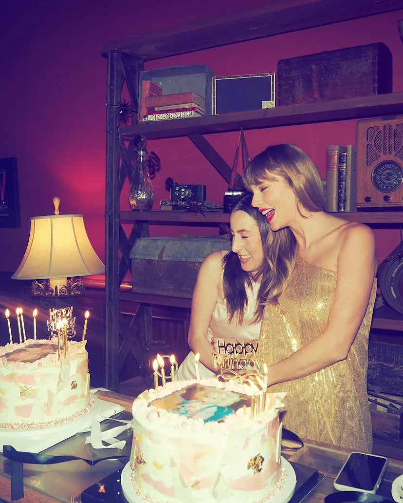 Taylor Swift's 32nd Birthday Outfit Is The Ultimate Party Dress Taylor Swift's 32nd Birthday Outfit Is The Ultimate Party Dress
