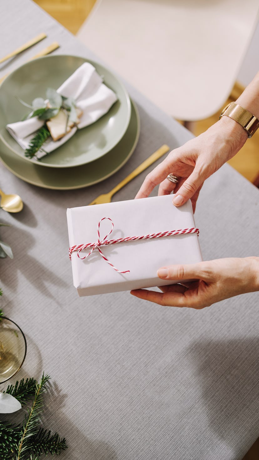 the best hostess holiday gifts that are original and don't suck