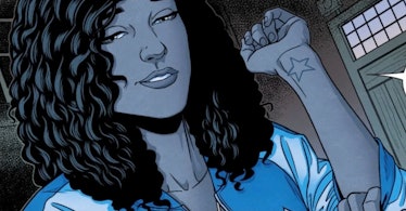America Chavez showing off her star tattoos in Young Avengers Vol. 2 
