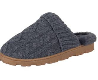 Jessica Simpson Indoor/Outdoor Cable Knit Slippers 