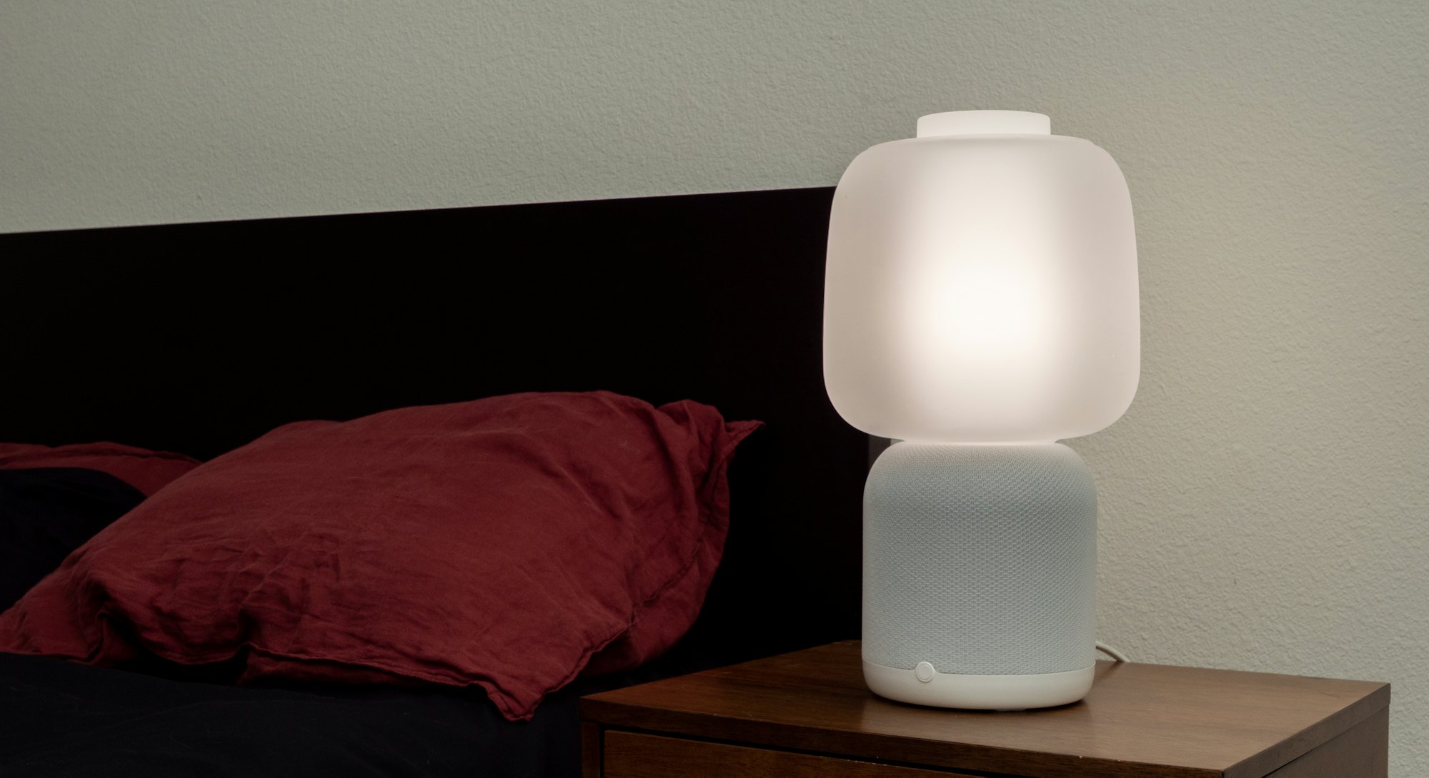 Posdata No es suficiente constante Ikea's 2021 Symfonisk table lamp speaker fixes the original's biggest flaw