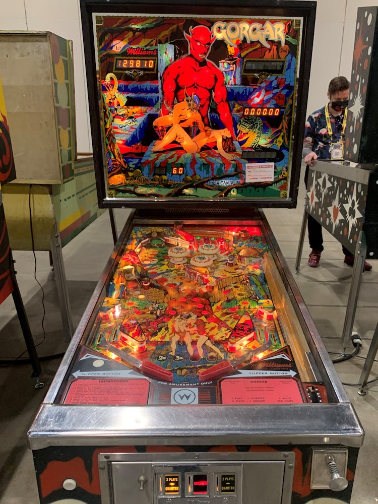 Gorgar pinball machine