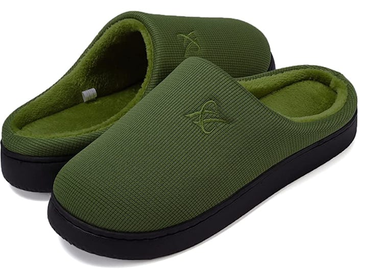 landeer Memory Foam Slippers