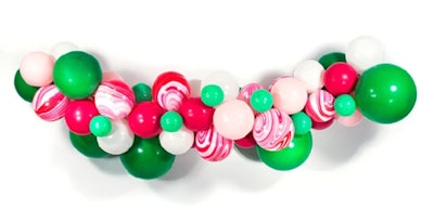 Balloon garland with Christmas colors