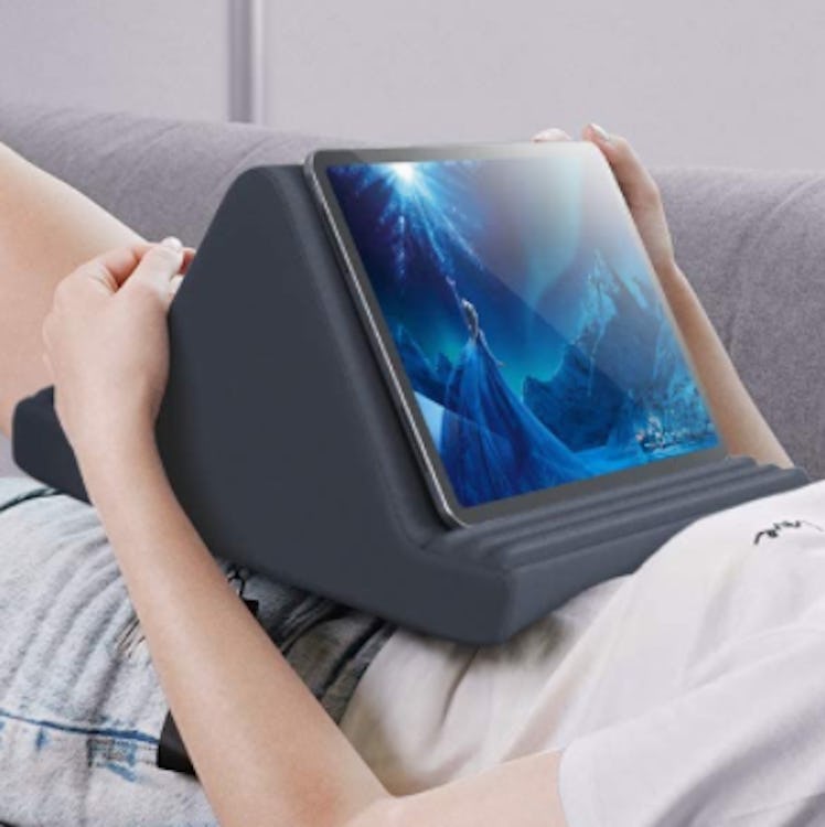 Lamicall Tablet Stand Pillow