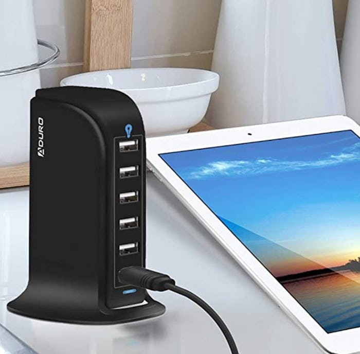 Aduro USB Desktop Charging Station