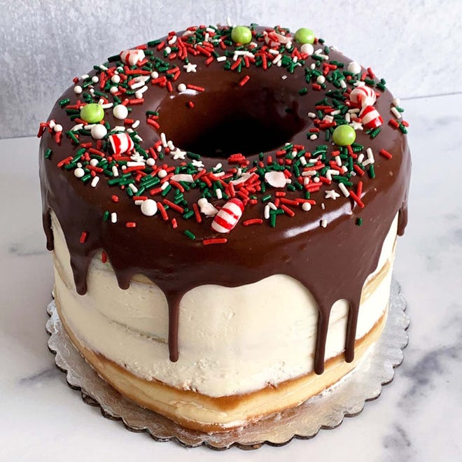 Cake decorated to look like a Christmas donut