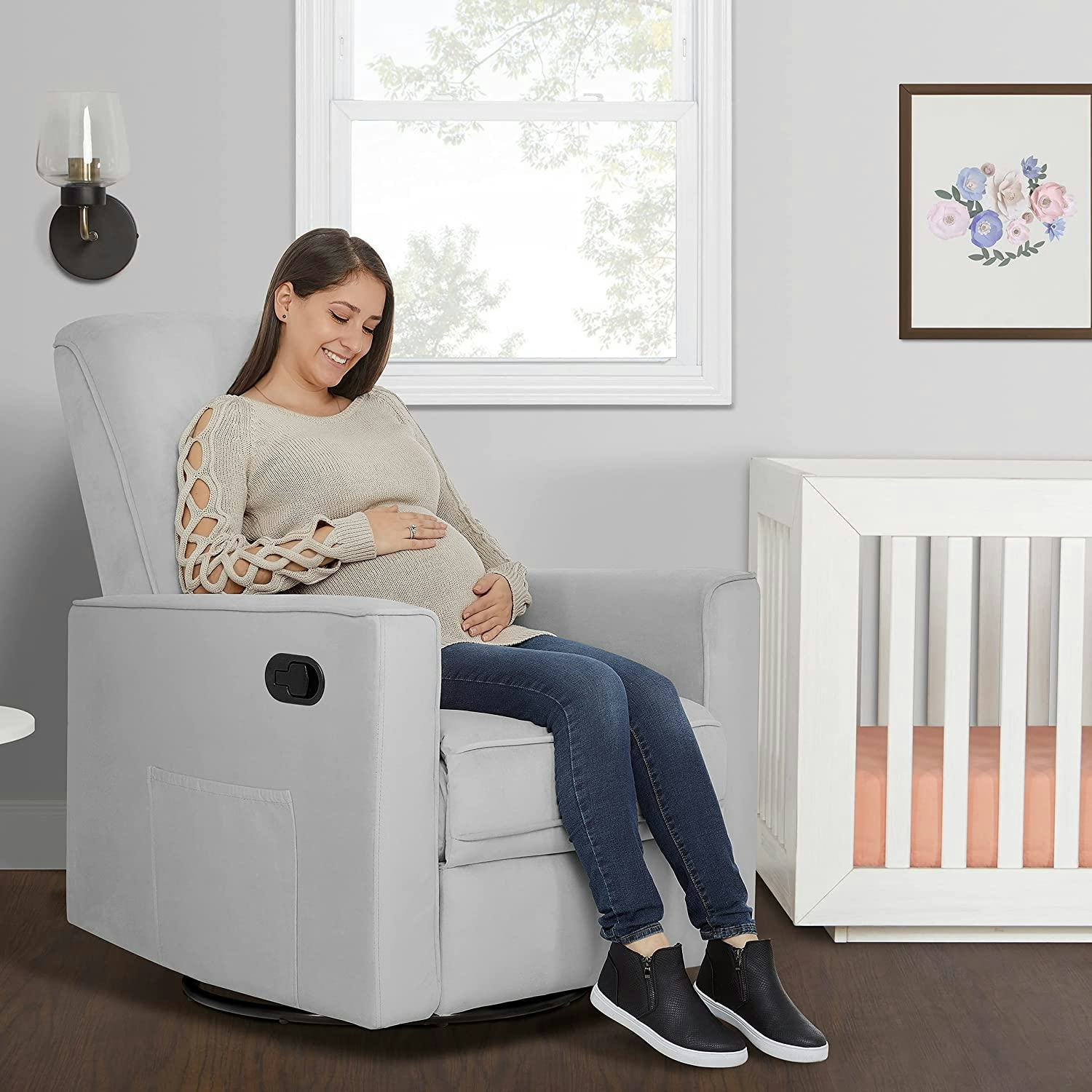 best nursery chairs        
        <figure class=